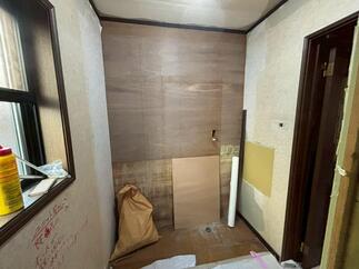 洗面化粧台　作業中