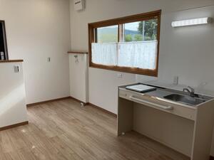 手すり付きミニキッチン