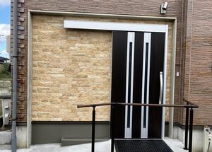 インナーガレージをバリアフリーのワンルームに改修