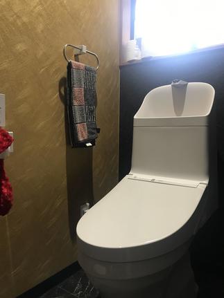 色調と家相にもこだわったトイレ。