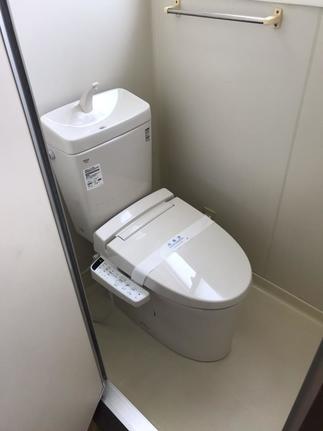 トイレもシャワートイレに変更