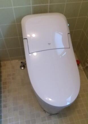 水漏れトラブルがきっかけに。暮らしが変わる節水トイレへ