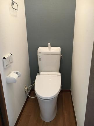 ｱｸｱｾﾗﾐｯｸ・便器の縁の無いお掃除簡単ﾄｲﾚ