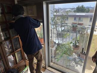 掃き出し窓加工中