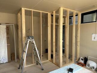 スタッフルーム＆化粧室間仕切り工事