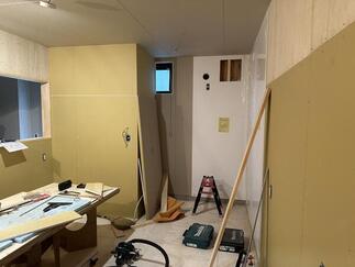 ボード張り工事