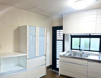 明るく爽やかなキッチン