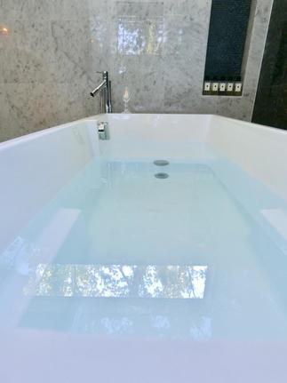 水面の美しさ・目に映る景色まで考慮して…