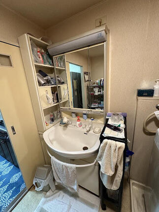 Before　洗面化粧台