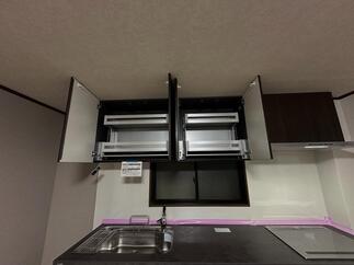 ダウンウォール収納（LIXIL）