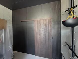 駐車場に在宅ワークスペース