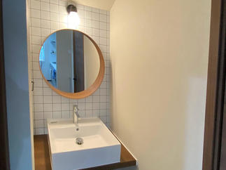 こちらも、施主様ご用意の鏡。