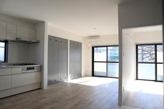 間仕切りを撤去して広々としたLDKに