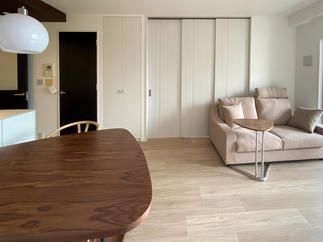 垂れ壁を撤去した間仕切り戸