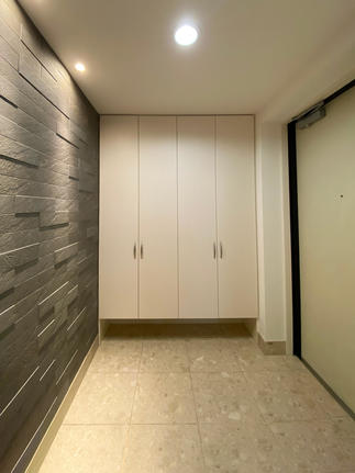 空気がこもりがちな玄関も、エコカラットの脱臭効果で何時も快適に。