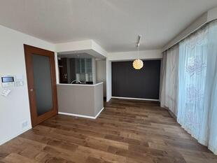 都会を見晴らす眺望リビング！間取り変更で開放感あふれるLDKへ