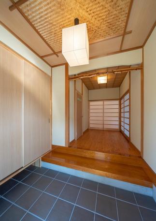 After 玄関ホール