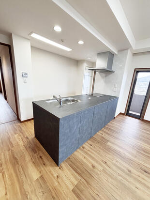 エレガントでぬくもりのあるマンションリフォーム