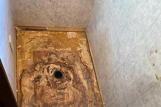 既存の便器を撤去