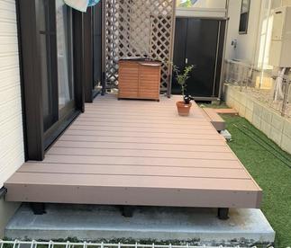 【お子様と奥様のためのウッドデッキ空間】