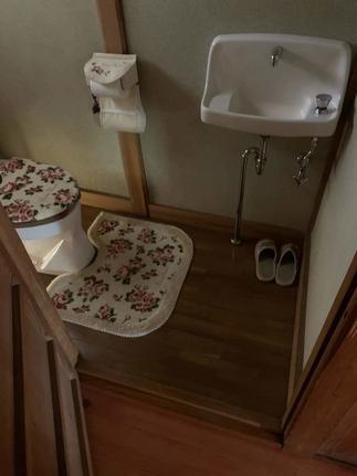 【元々の手洗い器】