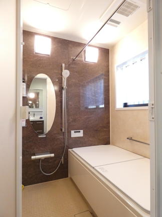 【広々、あたたか浴室完成です！】