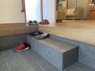 【玄関段差の軽減】