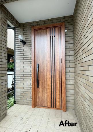 【木目の素敵なドアになりました！】
