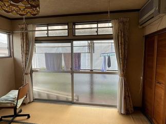 Before【気になっていた重くなったサッシ】