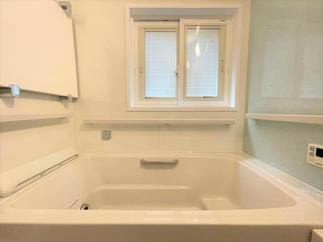 【四方の手摺に取り囲まれて安心！】