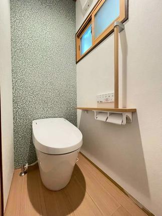 【壁のアクセントもきいてお洒落空間に】