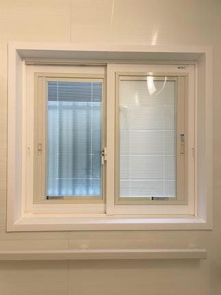 【浴室にはブラインドインのインプラス】