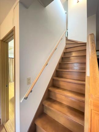 【上り下りの補助の後付け手摺】