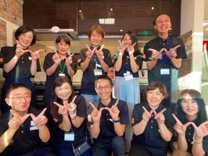 千葉中央店スタッフ.jpg