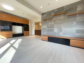 ゆったりくつろげ、映画や音楽を楽しむリビングスペース