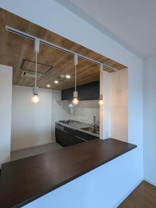 千葉市中央区　おしゃれなオープンキッチン