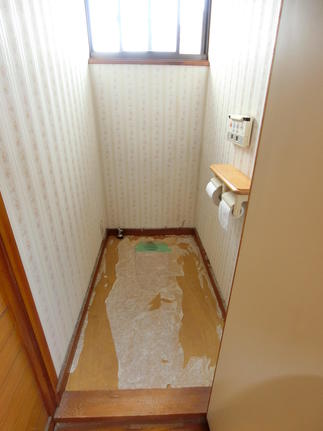 既存トイレ撤去後