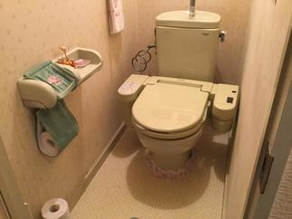 トイレ（施工前）