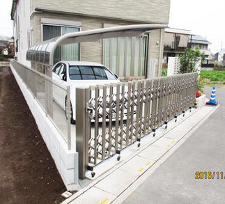 駐車場フェンス