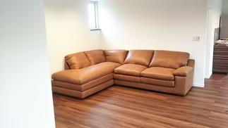 大きなソファーも収まりました