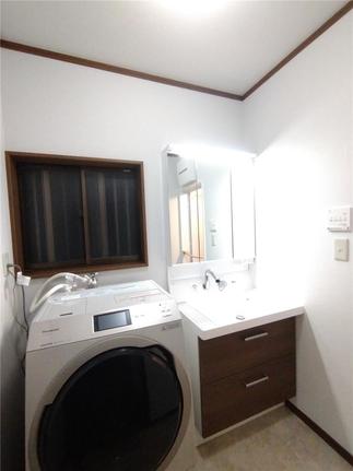 洗面化粧台　リクシル　ピアラ