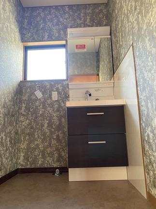 ”明るすぎない”落ち着いた空間に