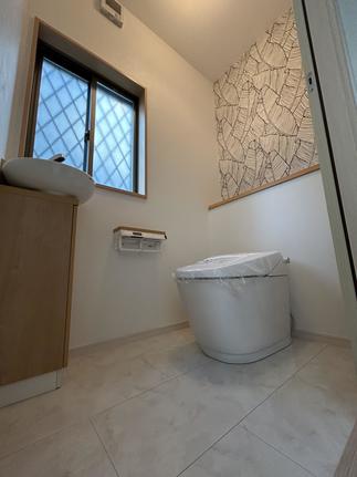 １階トイレ　LIXIL　サティスG