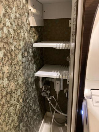 お掃除用品などが収納できます♪