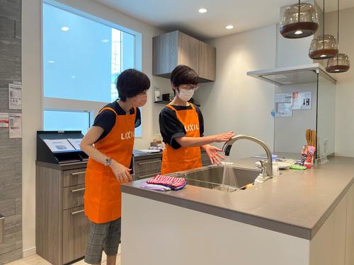 タッチレス水栓キッチン体験会.jpg