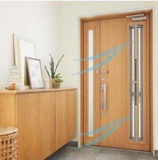 玄関ドア「リシェント」採風窓イメージ