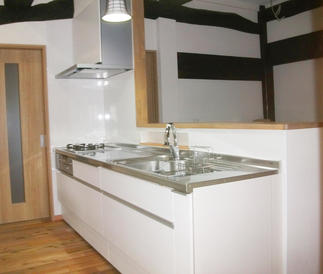 ～同線を考えて設置したキッチン～