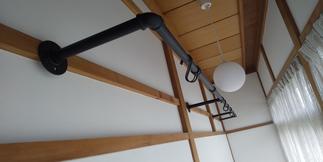 廊下にアイアンバーを設置②