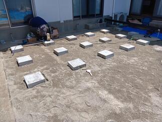 施工中②　束石設置