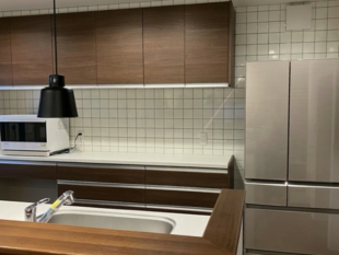 内装タイルでこだわりのキッチン空間へ